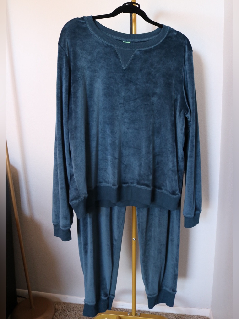 Honeydew Intimates Velour Lounge Set Crewneck Jogger Sweatsuit Blue Size XL